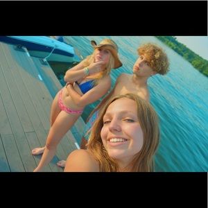 Meet your Posher, Lana